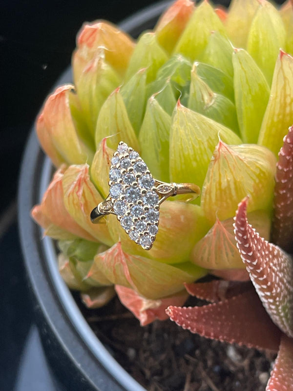 Bague marquise
